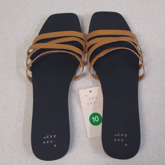 A New Day Sandals Tan/Joan Size 10 Women Embossed Strappy Slide On Sandal NWT - Picture 3 of 8